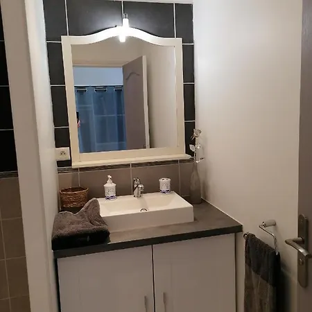 בית הארחה Anoe